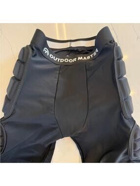 Outdoor Master Black Padded Shorts